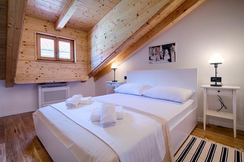 Apartments Villa Glorija Комижа Екстер'єр фото