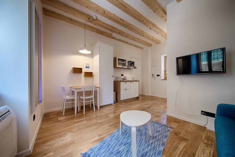 Apartments Villa Glorija Комижа Екстер'єр фото